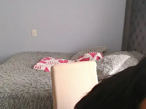 Snapshot of cute8smile chatting on 29, 11, 2025 cute8smile online show from 29, 11, 2025