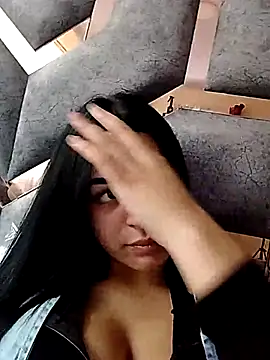 Snapshot of Nuvi_jonhs chatting on 6, 11, 2025 Nuvi jonhs online show from 6, 11, 2025