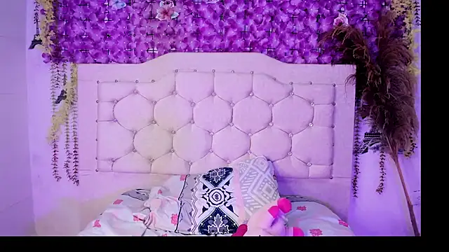 sadie grey online show from 2, 2, 2026