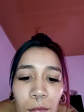 Snapshot of SharonSalazar chatting on 26, 11, 2025 SharonSalazar online show from 26, 11, 2025