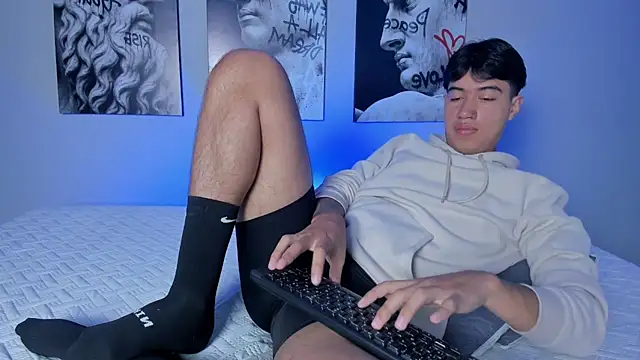 Snapshot of PabloCast_ chatting on 27, 11, 2025 PabloCast online show from 27, 11, 2025