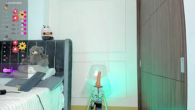 Snapshot of imsofi_kf chatting on 15, 12, 2025 imsofi kf online show from 15, 12, 2025