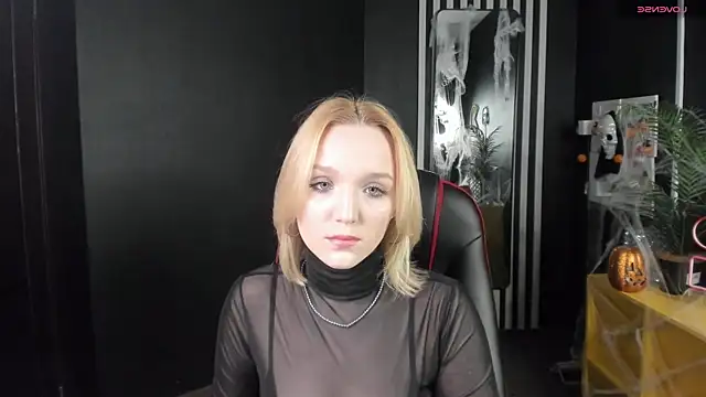 Snapshot of Rita_Sunny chatting on 27, 10, 2025 Rita Sunny online show from 27, 10, 2025