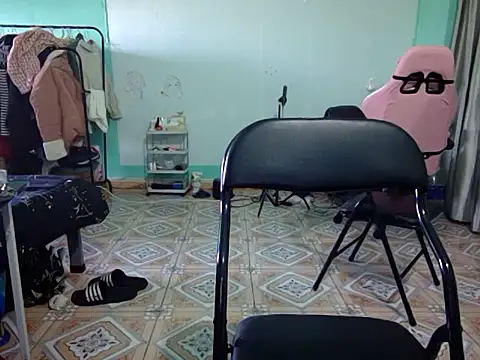 Snapshot of May2k2 chatting on 26, 10, 2025 May2k2 online show from 26, 10, 2025