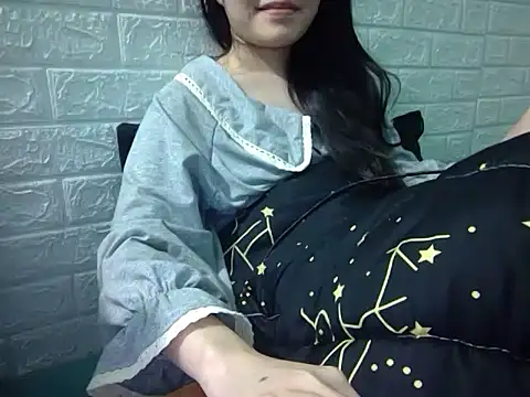 Snapshot of May2k2 chatting on 23, 11, 2025 May2k2 online show from 23, 11, 2025