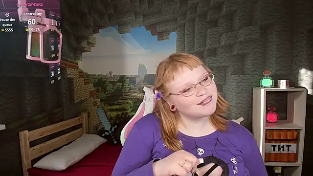 Snapshot of LottieReed chatting on 23, 10, 2025 LottieReed online show from 23, 10, 2025