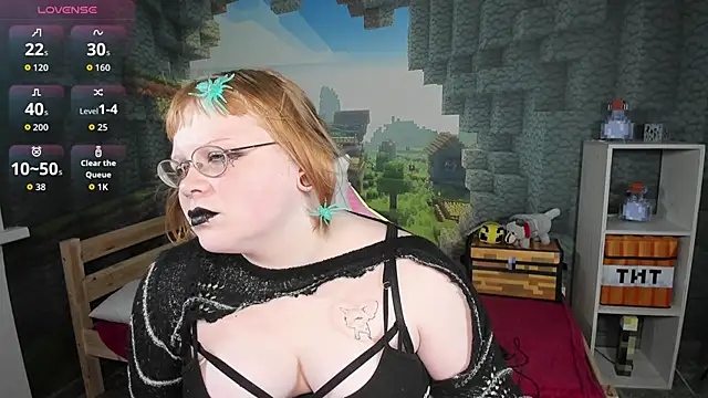 Snapshot of LottieReed chatting on 30, 10, 2025 LottieReed online show from 30, 10, 2025