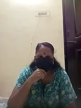 Snapshot of tamilammu1431 chatting on 28, 10, 2025 tamilammu1431 online show from 28, 10, 2025