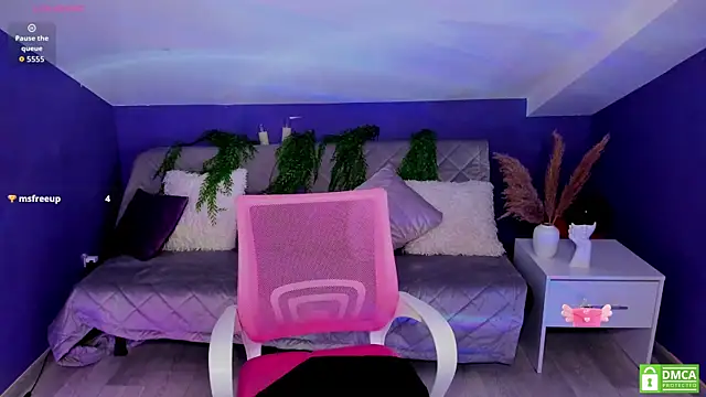 Snapshot of MadamMilly_ chatting on 15, 11, 2025 MadamMilly online show from 15, 11, 2025