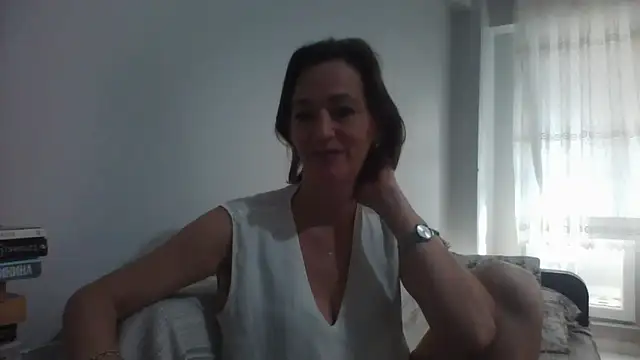 Snapshot of ArianaStarr chatting on 3, 11, 2025 ArianaStarr online show from 3, 11, 2025