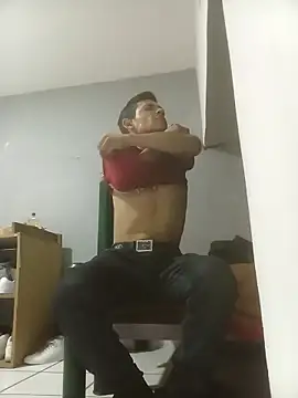 Snapshot of HSexy_Men00 chatting on 13, 2, 2026 HSexy Men00 online show from 13, 2, 2026