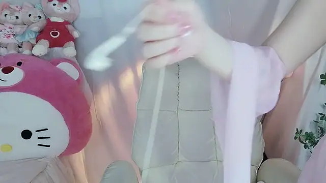 Snapshot of -zhuzhu-999- chatting on 9, 11, 2025 -zhuzhu-999- online show from 9, 11, 2025