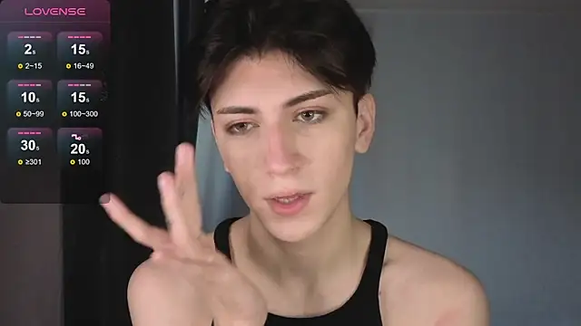 Oliver star boy  online show from 25, 11, 2025