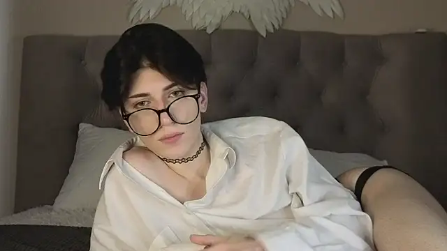 Oliver star boy  online show from 8, 1, 2026