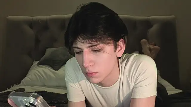 Oliver star boy  online show from 11, 2, 2026