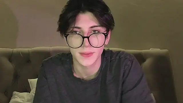 Oliver star boy  online show from 12, 2, 2026