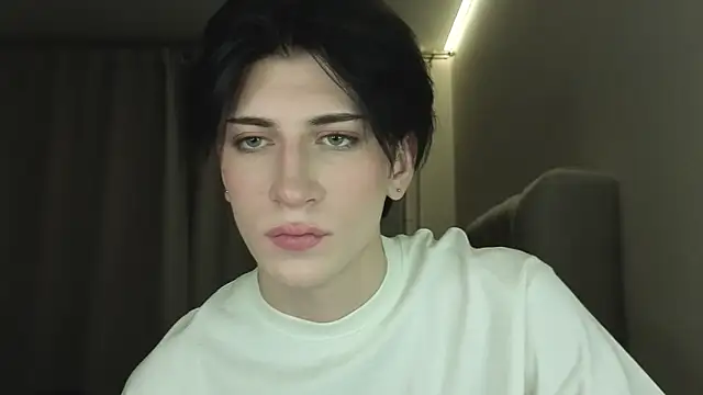 Oliver star boy  online show from 10, 3, 2026