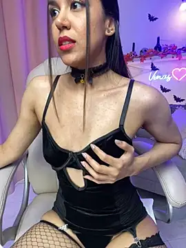 Snapshot of VenusIsLove_ chatting on 19, 10, 2025 VenusIsLove online show from 19, 10, 2025