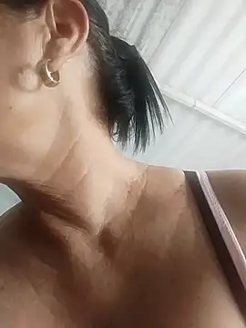 Snapshot of EmperatrizMilf chatting on 18, 11, 2025 EmperatrizMilf online show from 18, 11, 2025