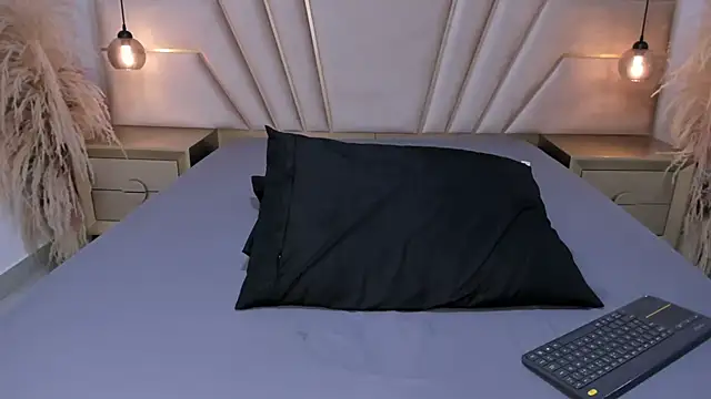 Snapshot of MaroxCute chatting on 29, 11, 2025 MaroxCute online show from 29, 11, 2025