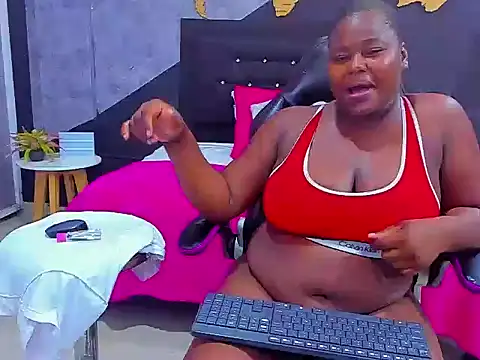 Snapshot of Naomi_klein_ chatting on 25, 10, 2025 Naomi klein  online show from 25, 10, 2025