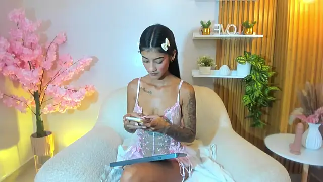 milkybaby  online show from 3, 12, 2025