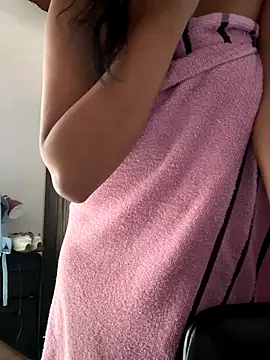 Snapshot of aurora_smith7 chatting on 8, 11, 2025 aurora smith7 online show from 8, 11, 2025