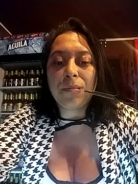 Snapshot of Caroline-17 chatting on 13, 12, 2025 Caroline-17 online show from 13, 12, 2025