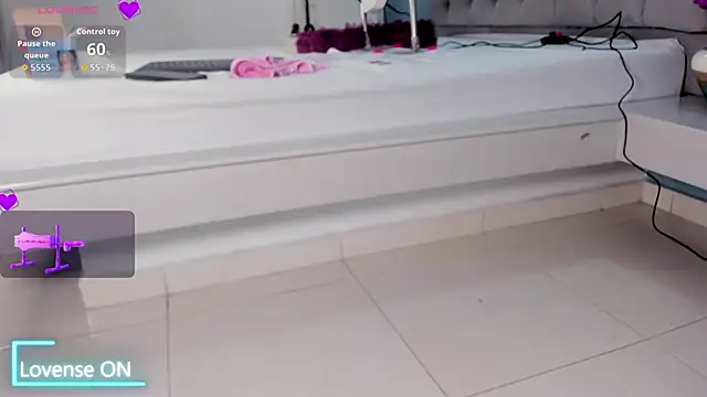 Luna Raay online show from 20, 3, 2026