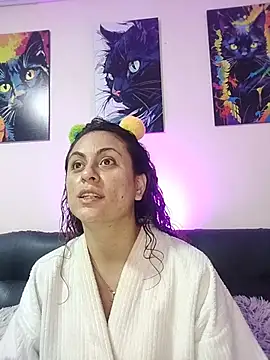 Snapshot of Caroline_Jons chatting on 29, 10, 2025 Caroline Jons online show from 29, 10, 2025