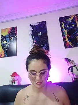 Caroline Jons online show from 14, 12, 2025