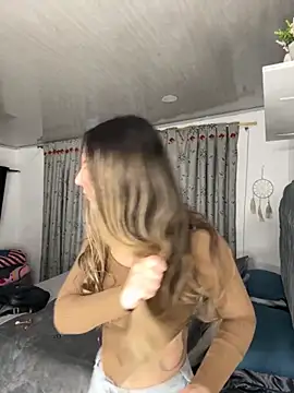 sarah honey   online show from 28, 10, 2025