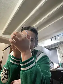 Snapshot of Kloe_Novoa chatting on 18, 11, 2025 Kloe Novoa online show from 18, 11, 2025