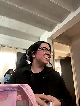 Snapshot of Kloe_Novoa chatting on 15, 12, 2025 Kloe Novoa online show from 15, 12, 2025