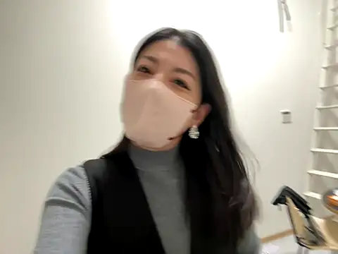 akimix xoxo online show from 3, 11, 2025