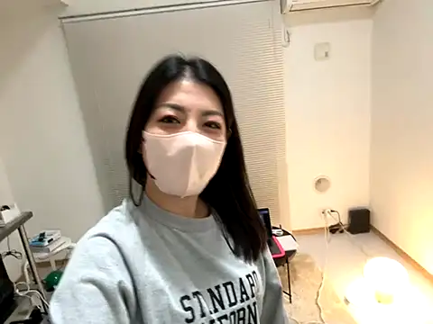 akimix xoxo online show from 4, 11, 2025