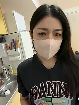 akimix xoxo online show from 5, 4, 2026