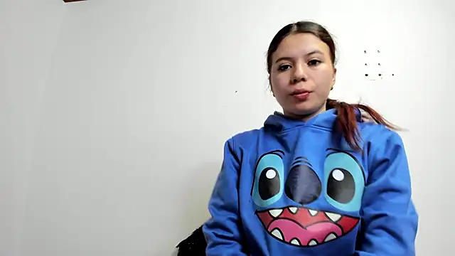 Vanessa Martinz online show from 9, 11, 2025