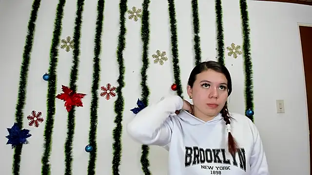 Vanessa Martinz online show from 19, 11, 2025