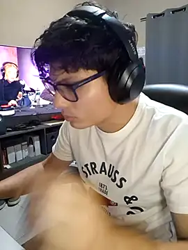 Snapshot of Ais_B10 chatting on 20, 11, 2025 Ais B10 online show from 20, 11, 2025