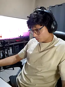 Snapshot of Ais_B10 chatting on 23, 11, 2025 Ais B10 online show from 23, 11, 2025