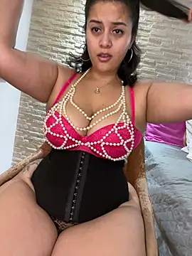 Snapshot of amellita-33 chatting on 7, 3, 2026 amellita-33 online show from 7, 3, 2026