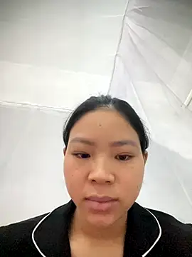 Snapshot of Milk_xx chatting on 2, 11, 2025 Milk xx online show from 2, 11, 2025