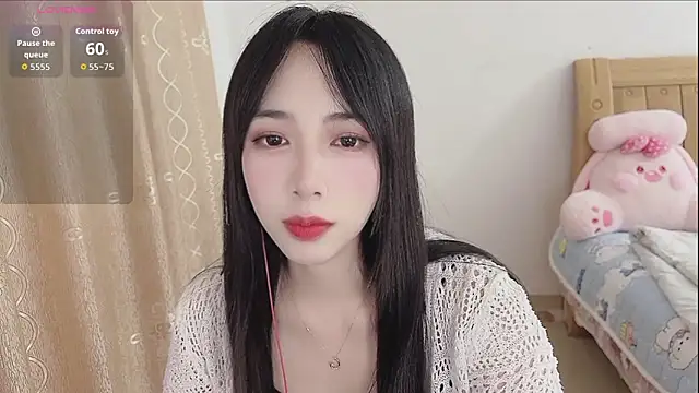 by-Hannah online show from 3, 11, 2025