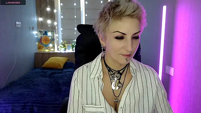 Sweet-n-Strong online show from 3, 12, 2025