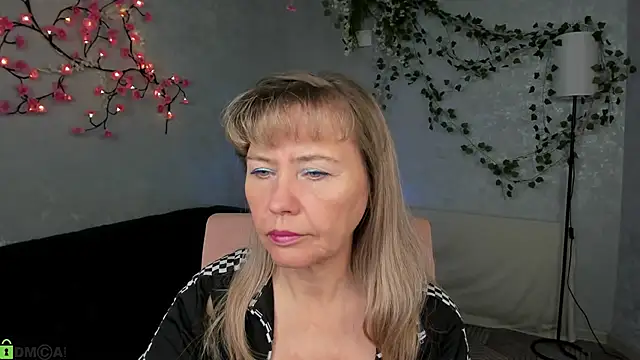 Snapshot of Carla_Vogue chatting on 2, 12, 2025 Carla Vogue online show from 2, 12, 2025