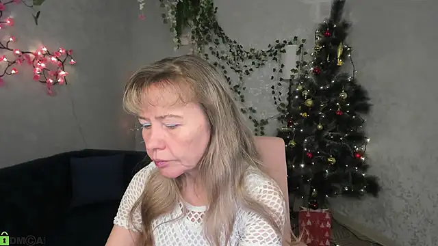 Snapshot of Carla_Vogue chatting on 16, 12, 2025 Carla Vogue online show from 16, 12, 2025