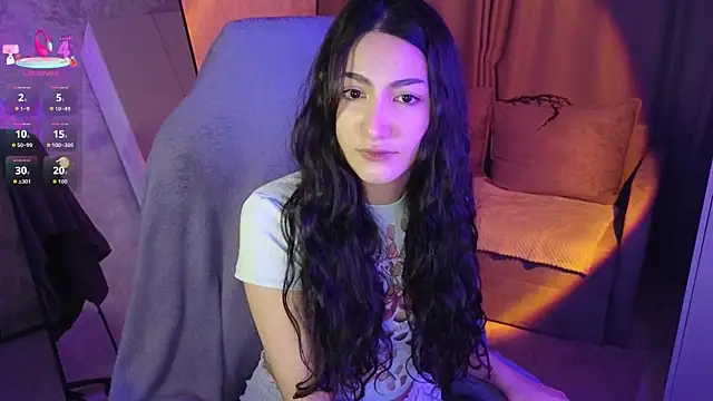 Snapshot of Mulan_Lo chatting on 14, 12, 2025 Mulan Lo online show from 14, 12, 2025