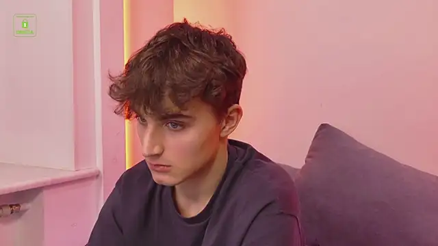 Snapshot of Richard_steele_hot chatting on 3, 11, 2025 Richard steele hot online show from 3, 11, 2025