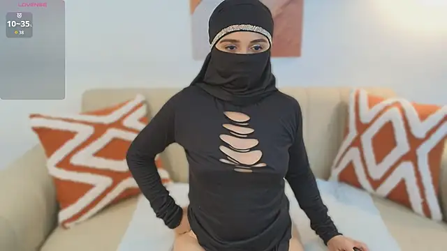 Snapshot of Lailaa_lush chatting on 6, 11, 2025 Lailaa lush online show from 6, 11, 2025